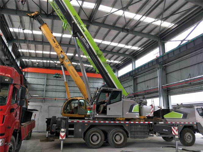 铜陵市高空车出租需要注意哪些安全事项？